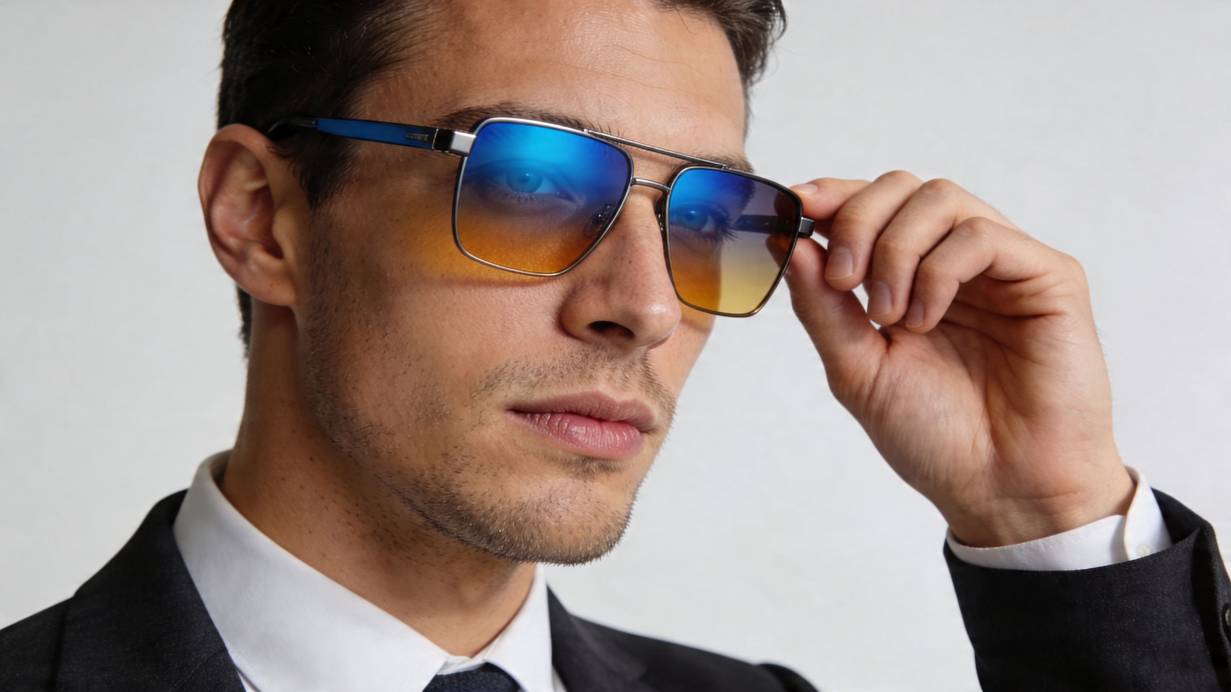Custom Sunglasses Lens: The Man's Style Guide
